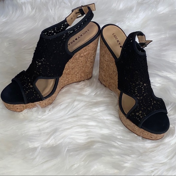 Lucky Brand Black Wedge Sandals with Lace Detail - Picture 5 of 10